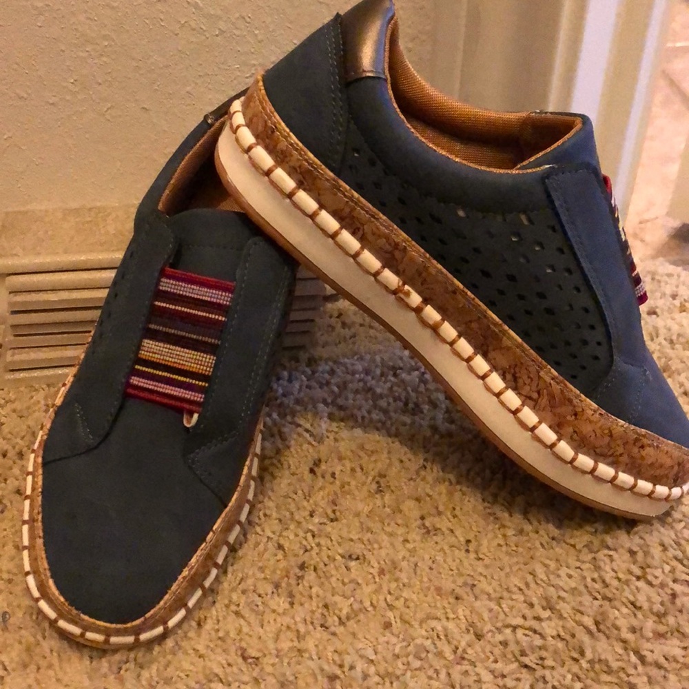 Lightweight slip-on Shoes